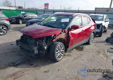 2021 Nissan Kicks Sv Xtronic Cvt z USA, uszkodzony, nr VIN 3N1CP5CVXML492321